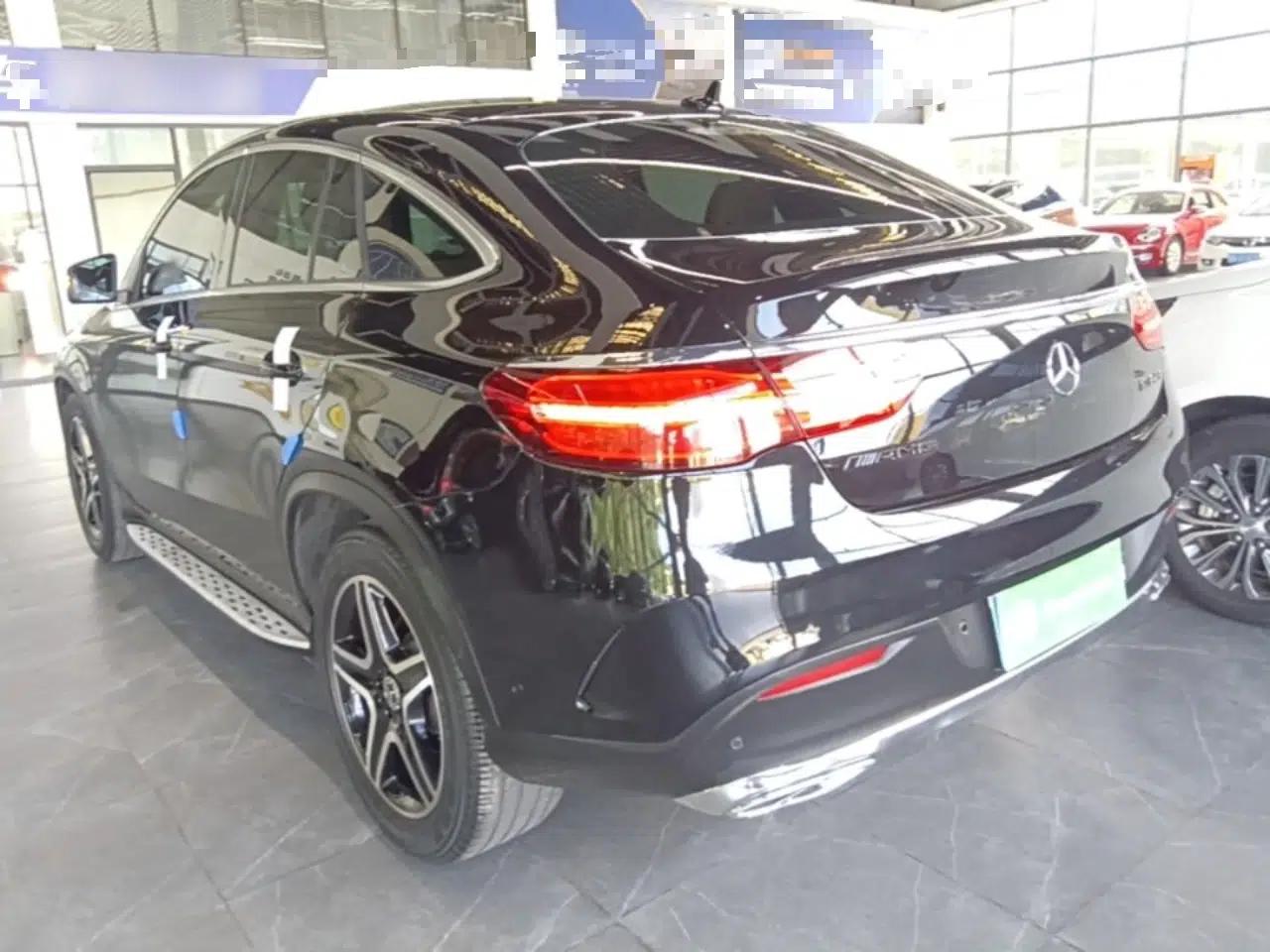 Mercedes-Benz GLE Coupe 2017 GLE 320 4MATIC Coupe SUV — миниатюра 4