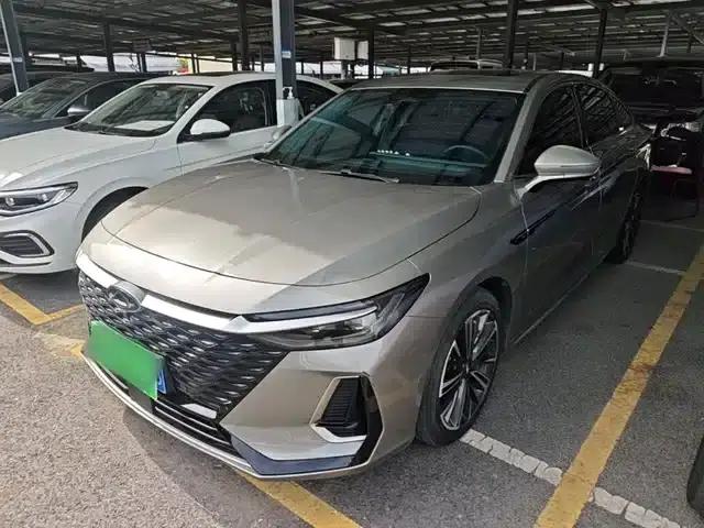 Chery Arrizo 8 2022 1.6T DCT Comfort