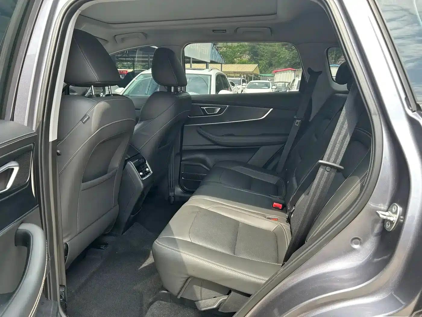 Chery Tiggo 8 2023 230TCI Automatic Advanced Edition — миниатюра 5