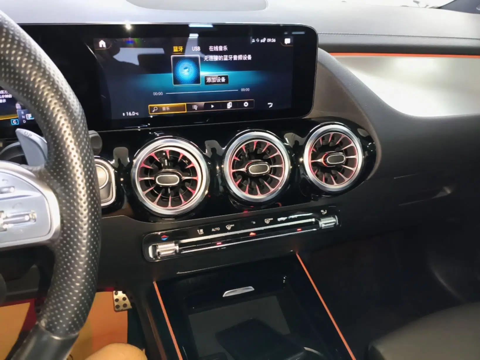 Mercedes-Benz GLA AMG 2022 AMG GLA 35 4MATIC — миниатюра 15