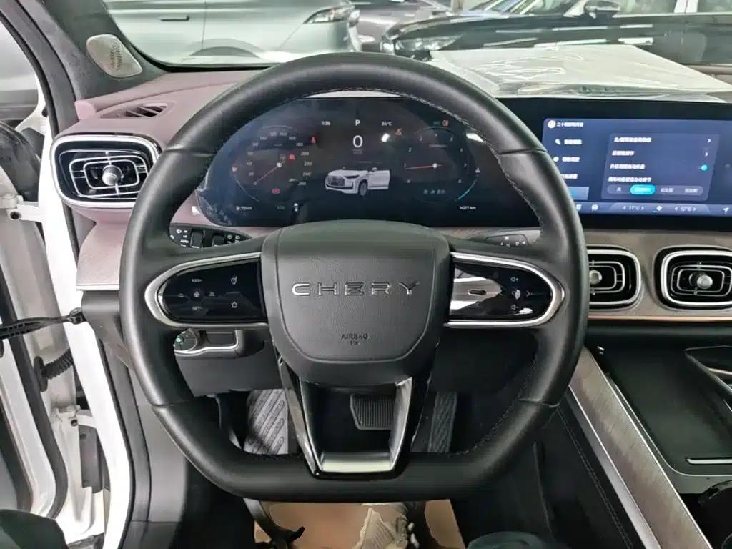 Chery Tiggo 9 2025 2.0T Automatic 2WD Premium Edition 5-seater — миниатюра 11