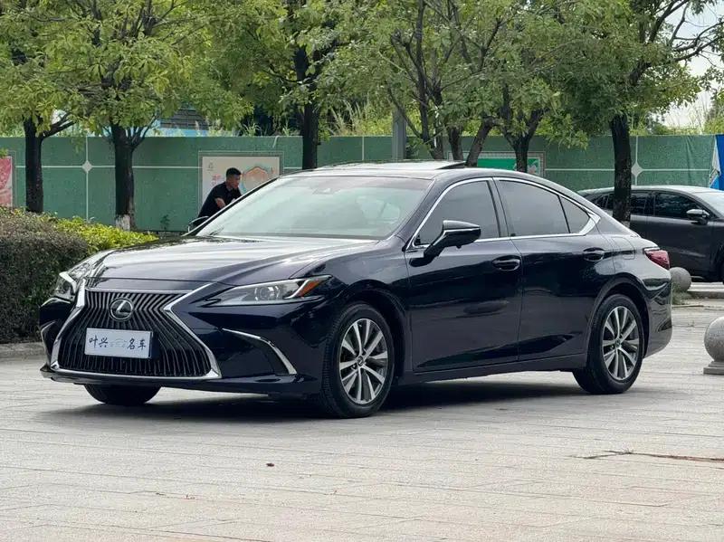 Lexus ES 2018 200 Premium Edition (China V emission standard) — миниатюра 1