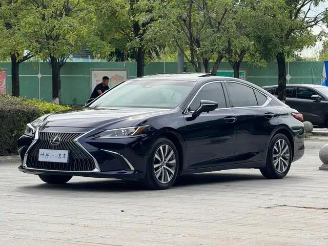 Lexus ES 2018 200 Premium Edition (China V emission standard)