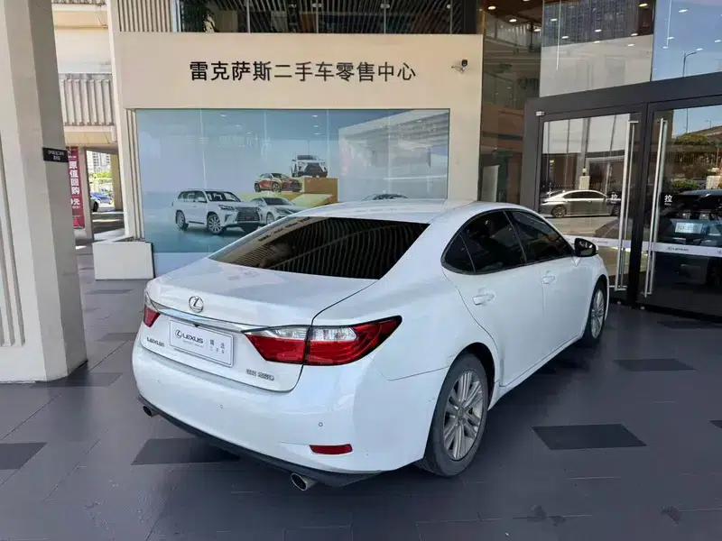 Lexus ES 2014 250 Elite Edition — миниатюра 5