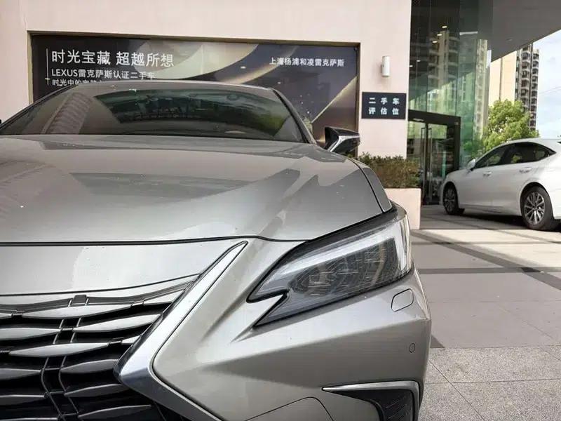 Lexus ES 2025 300h Premium Edition — миниатюра 6