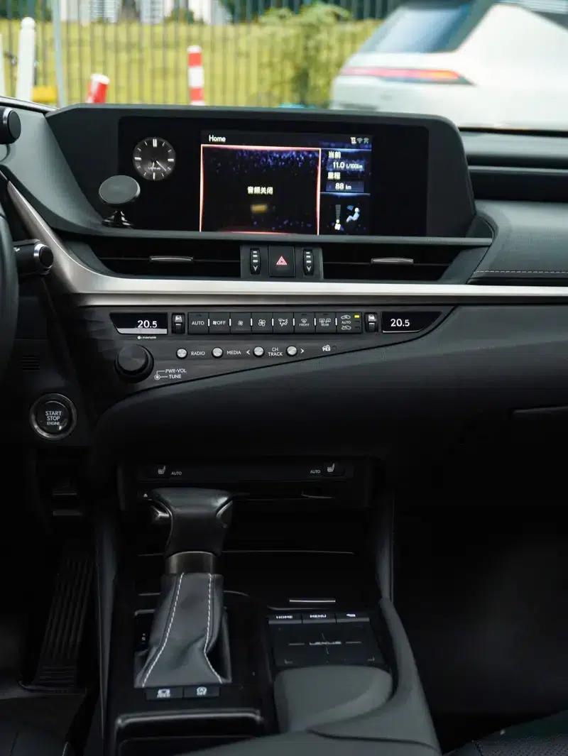 Lexus ES 2018 200 Premium Edition (China VI Emission Standard) — миниатюра 12