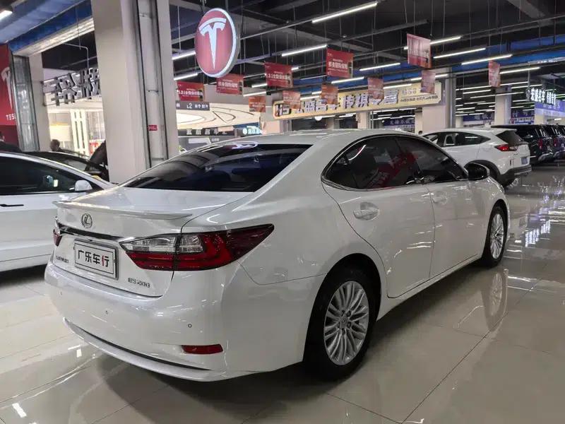 Lexus ES 2015 200 Elite Edition — миниатюра 6