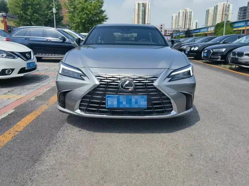Lexus ES 2025 300h Premium Edition — миниатюра 2
