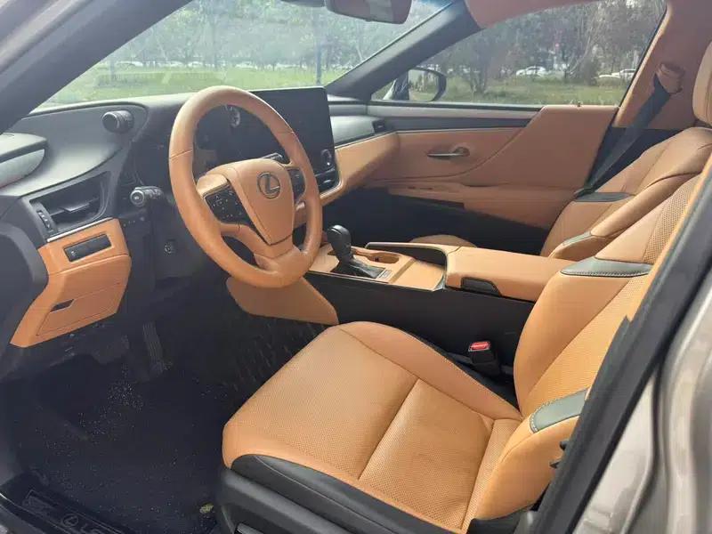 Lexus ES 2025 200 Premium Edition — миниатюра 19