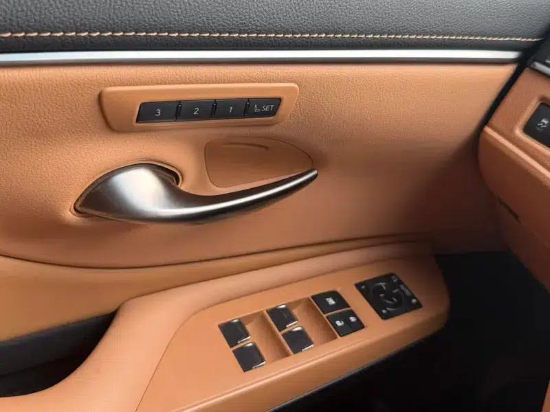 Lexus ES 2025 200 Premium Edition — миниатюра 21