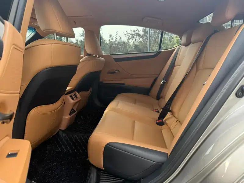 Lexus ES 2025 200 Premium Edition — миниатюра 24