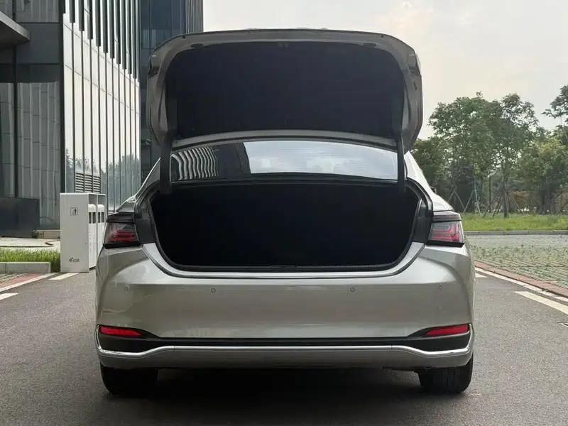 Lexus ES 2025 200 Premium Edition — миниатюра 10