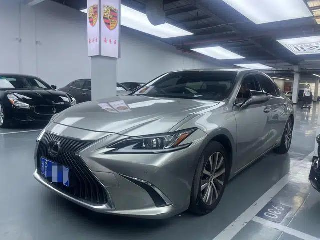 Lexus ES 2021 260 Premium Edition
