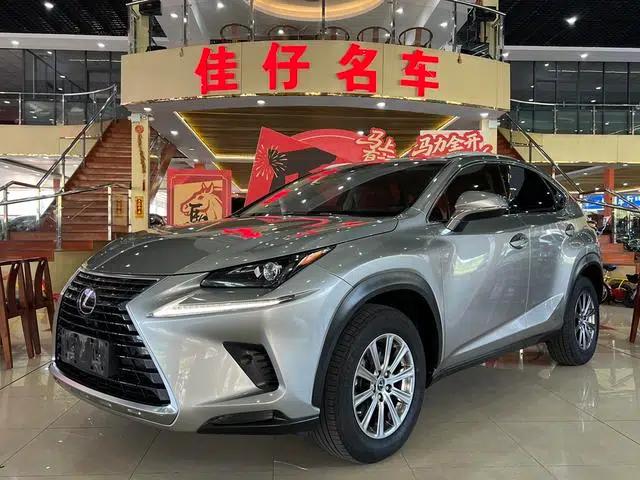Lexus NX 2017 300 FWD Sport Edition