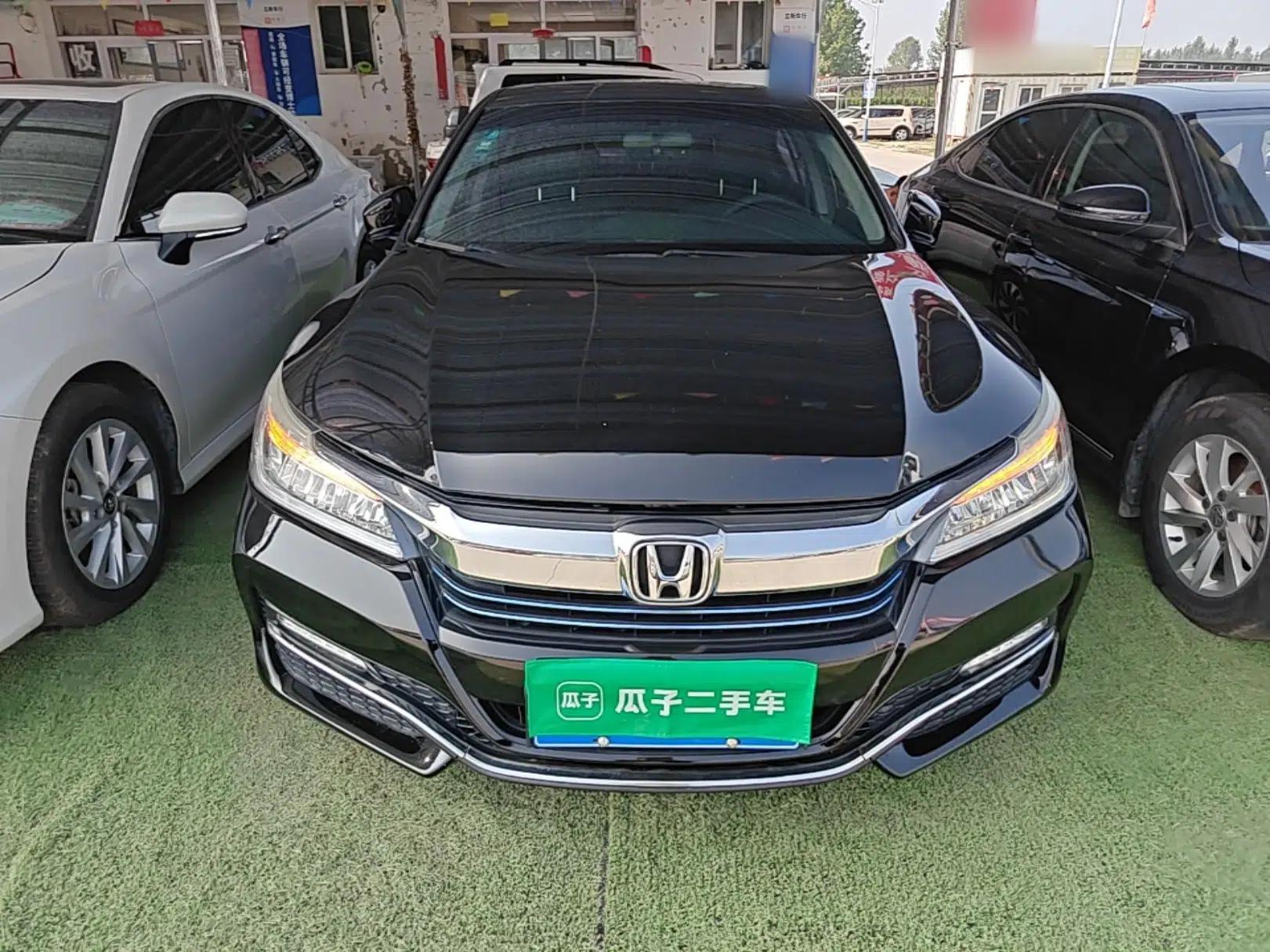 Honda Accord 2016 Hybrid 2.0L Sharp Edition — миниатюра 2