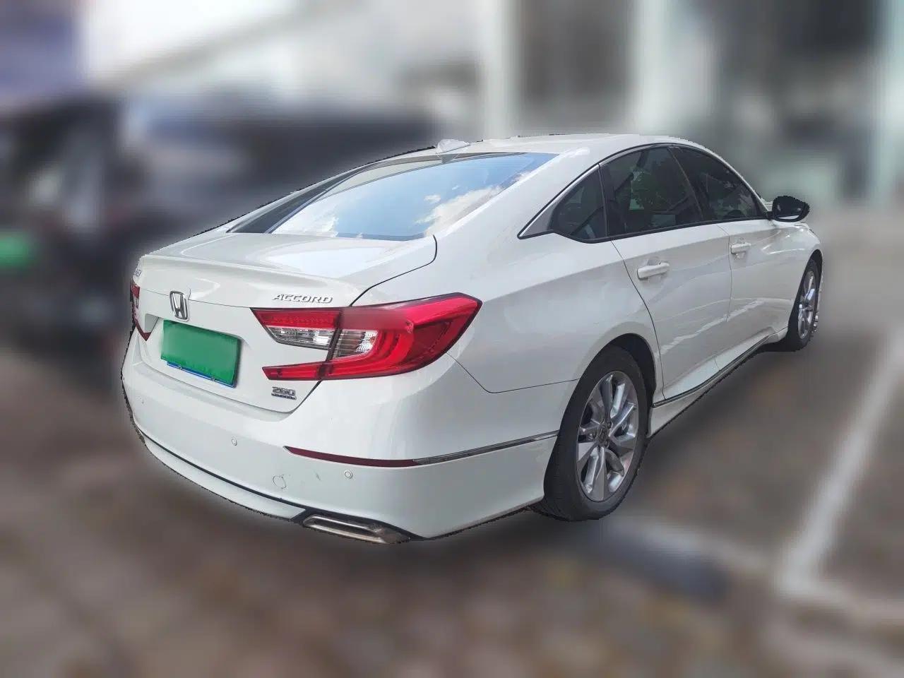 Honda Accord 2018 260TURBO Elite Edition China VI — миниатюра 6
