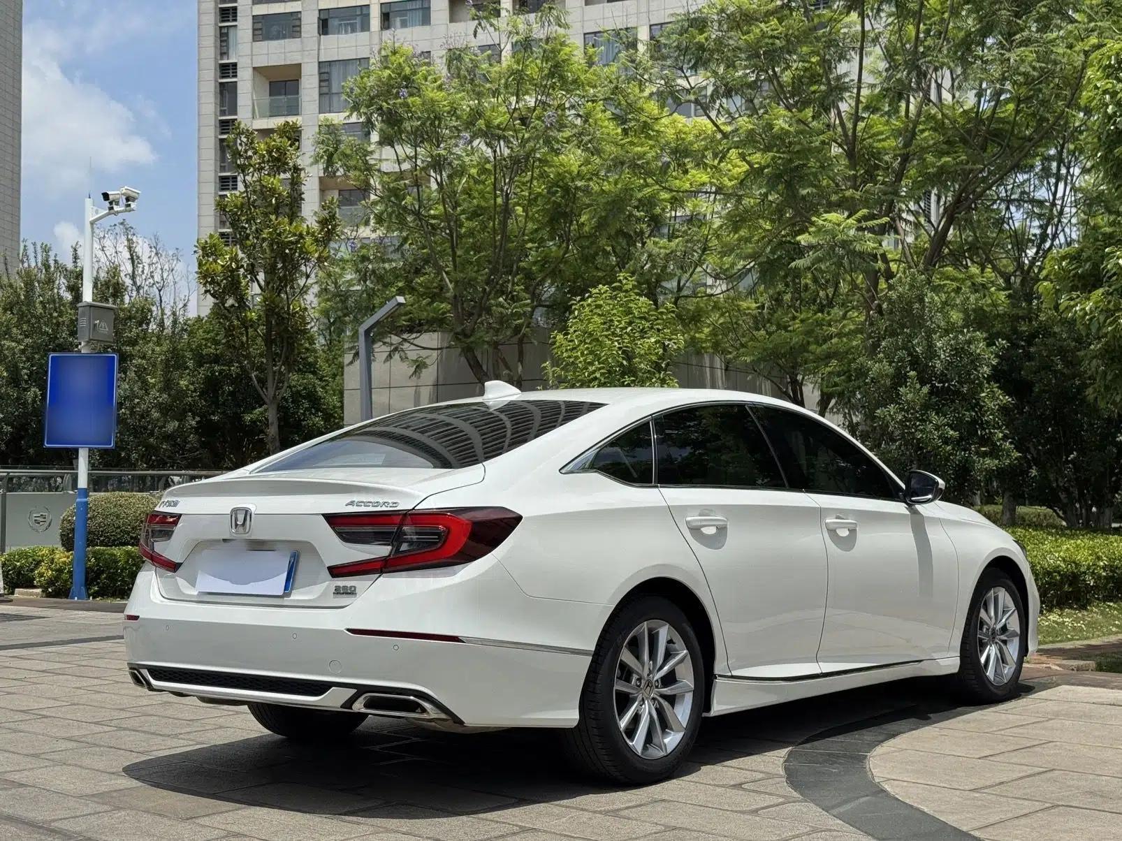 Honda Accord 2022 260TURBO Luxury Edition — миниатюра 6