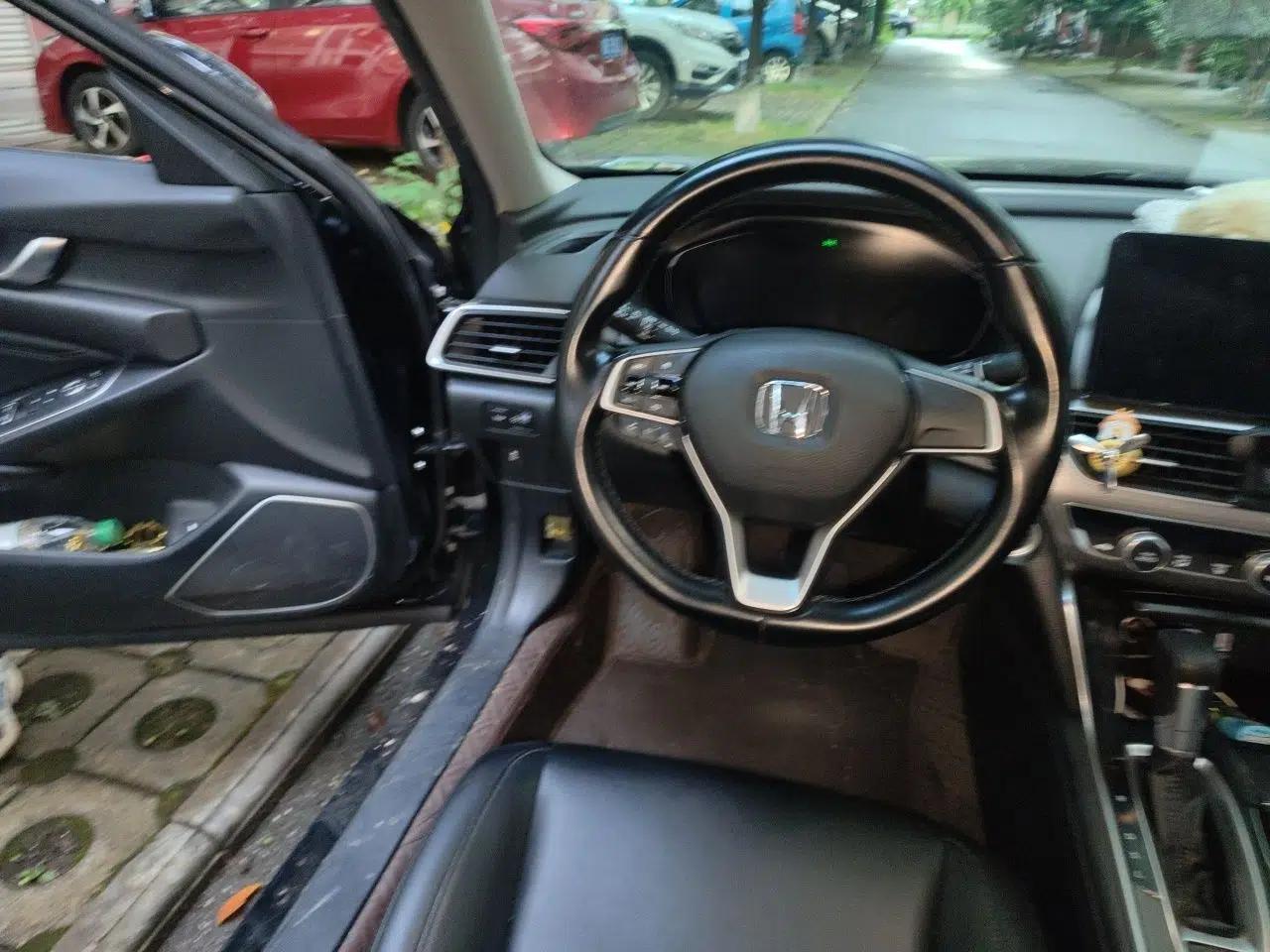 Honda Accord 2022 260TURBO Luxury Edition — миниатюра 10
