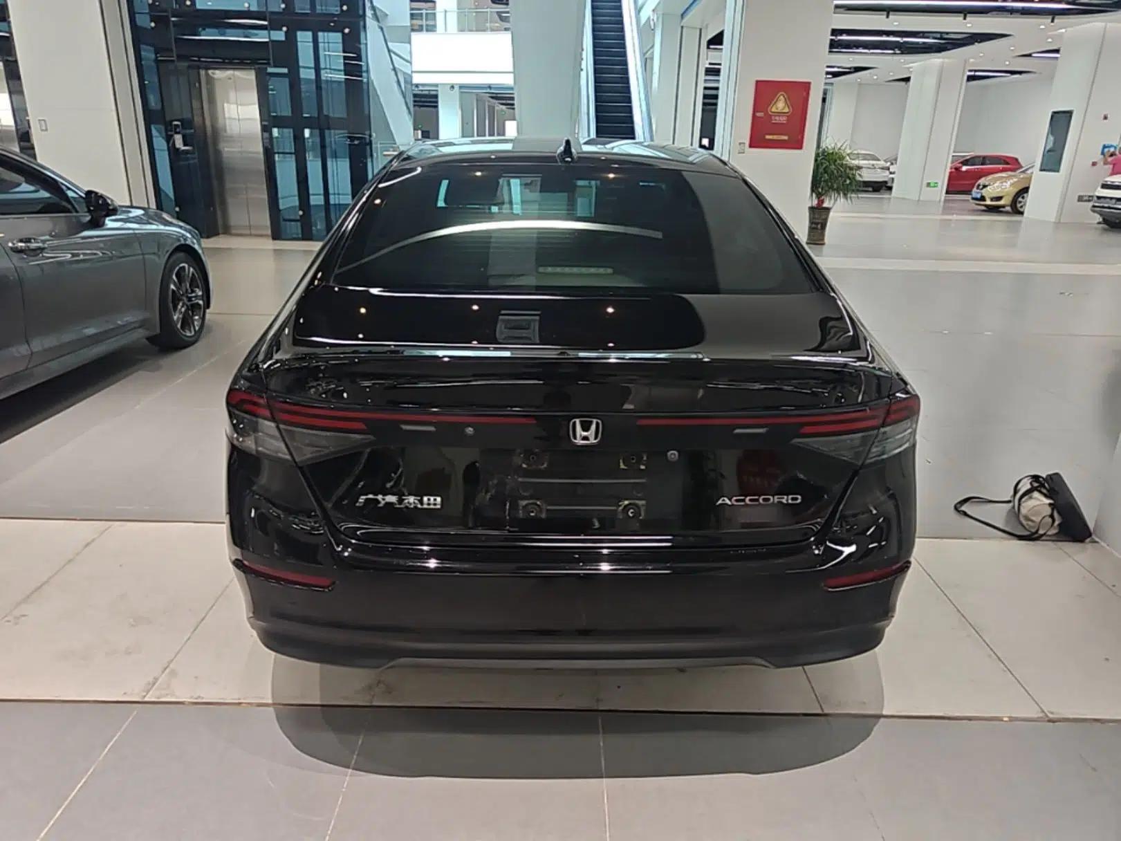 Honda Accord 2023 260TURBO Smart Enjoyment Version — миниатюра 5