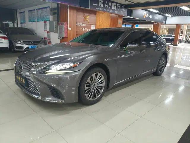 Lexus LS 2018 350 Premium Edition (China V emission standard)