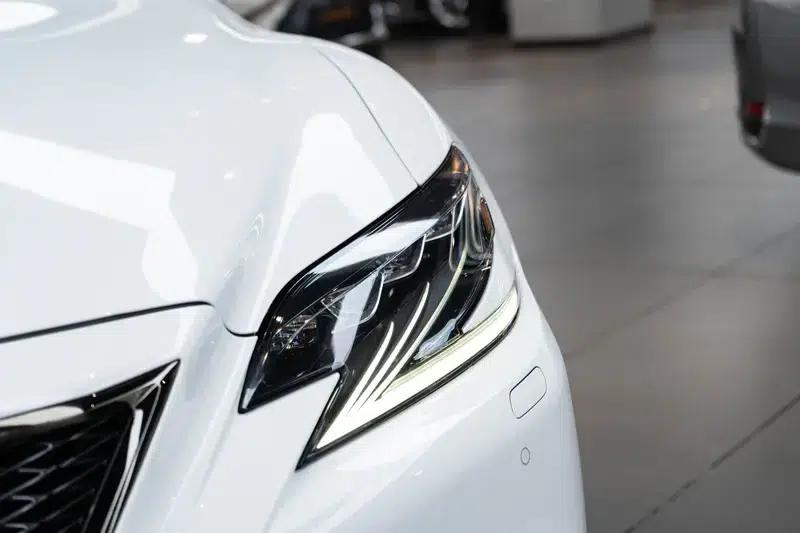 Lexus LS 2020 500h F SPORT (China VI Emission Standard) — миниатюра 6