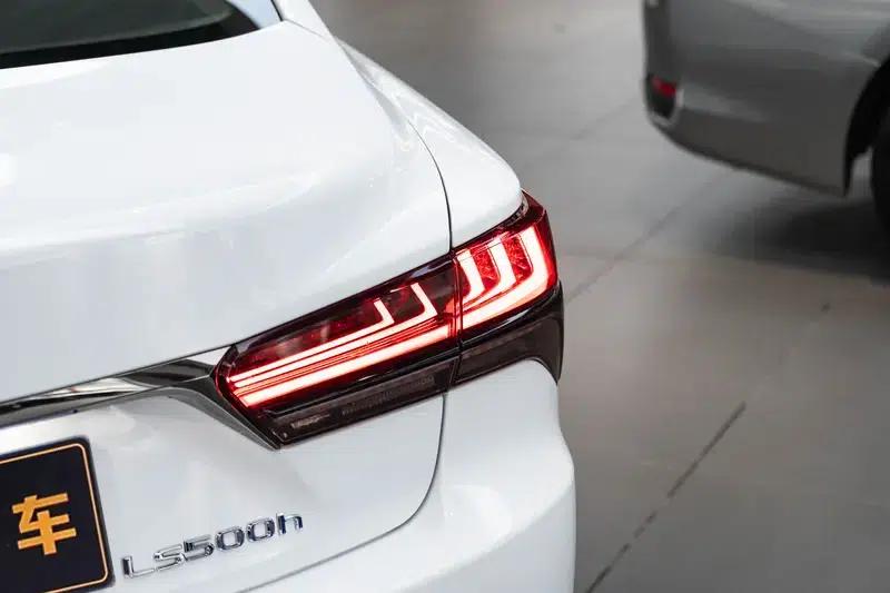 Lexus LS 2020 500h F SPORT (China VI Emission Standard) — миниатюра 9