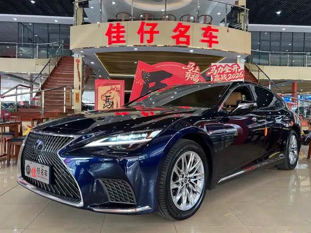 Lexus LS 2021 500h Luxury Edition