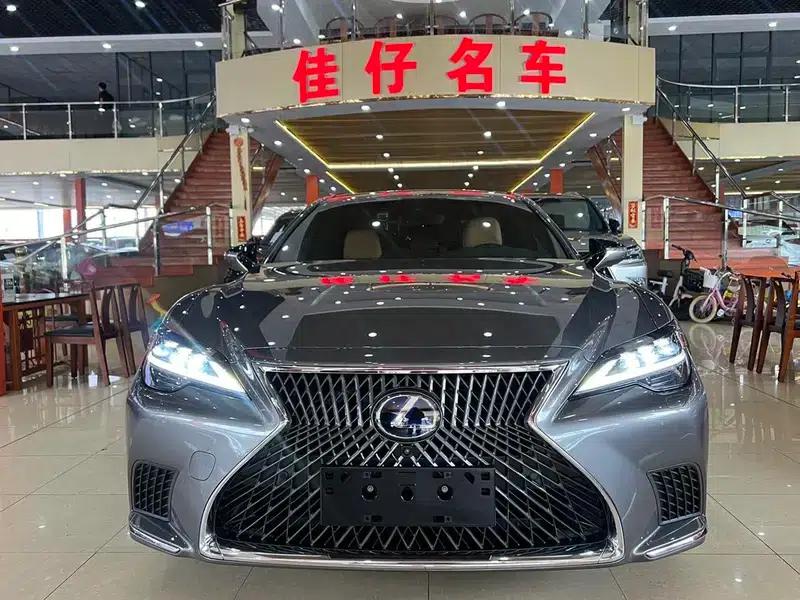 Lexus LS 2021 500h Premium Edition — миниатюра 2