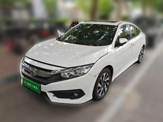 Honda Civic 2016 220TURBO CVT Luxury Edition