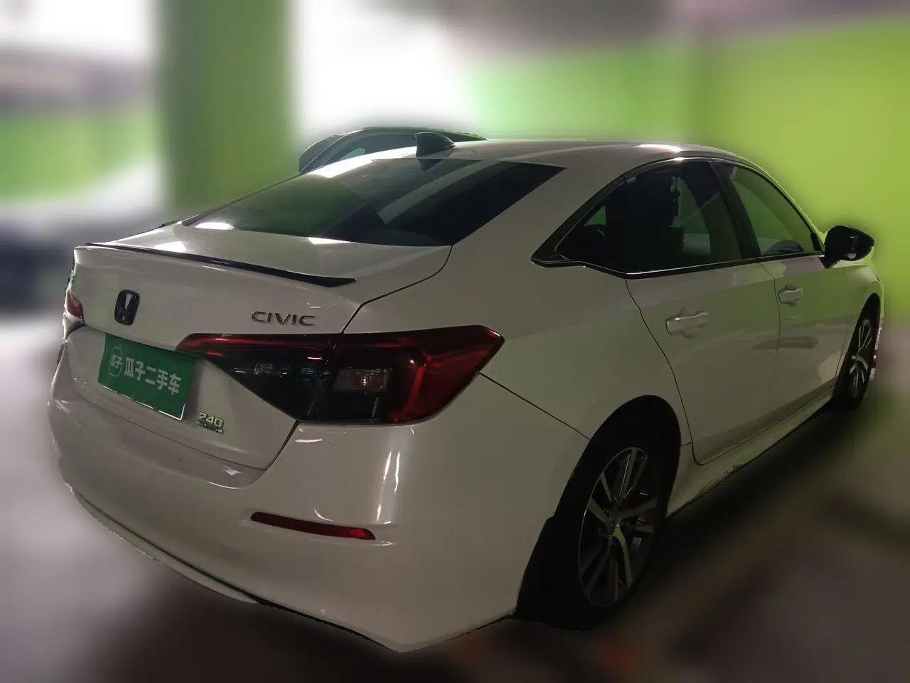 Honda Civic 2022 240TURBO CVT Dynamic Edition — миниатюра 6