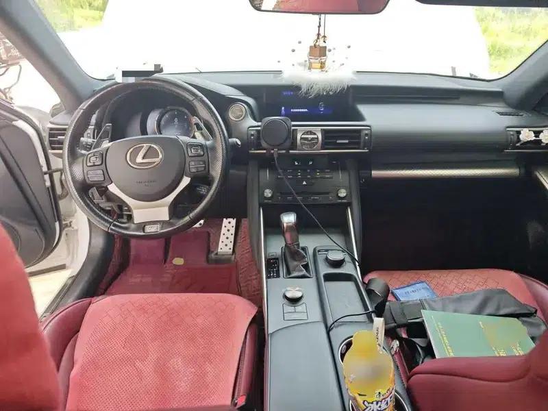 Lexus IS 2017 300 F SPORT Edition — миниатюра 7