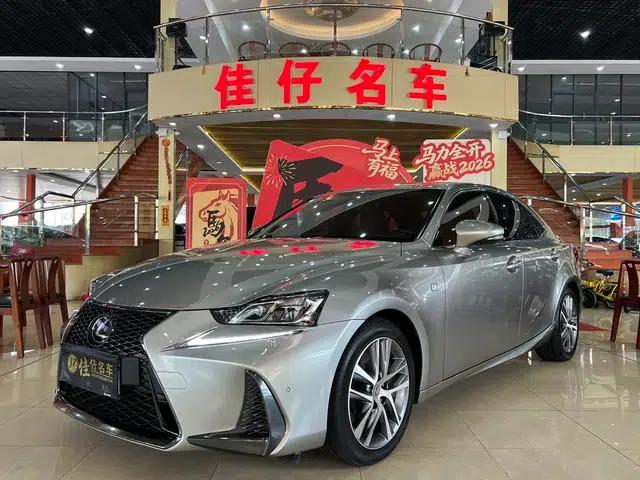 Lexus IS 2017 300 F SPORT Edition