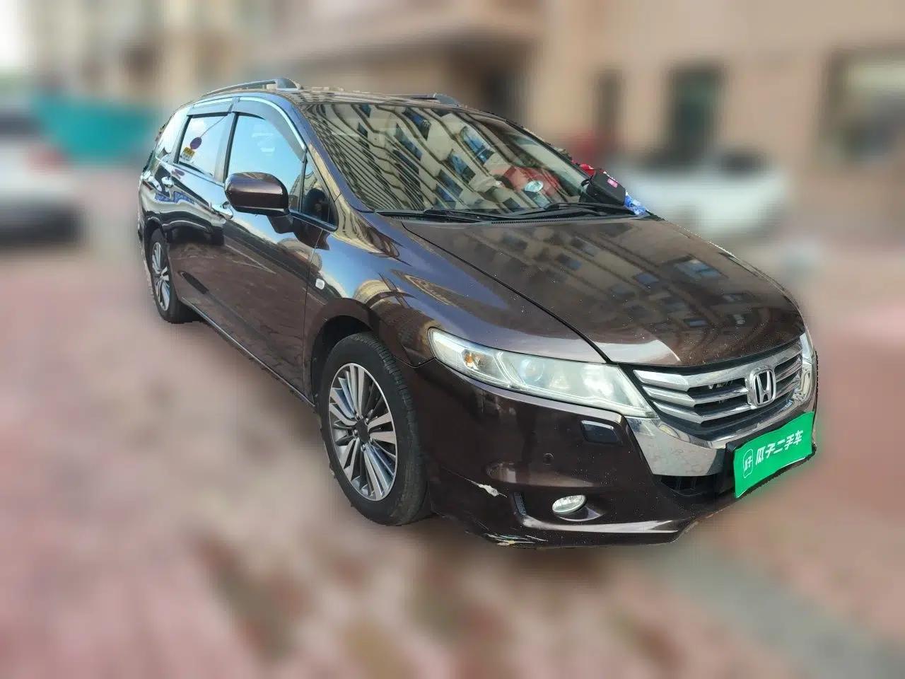 Honda Odyssey 2014 2.4L Luxury Edition — миниатюра 3