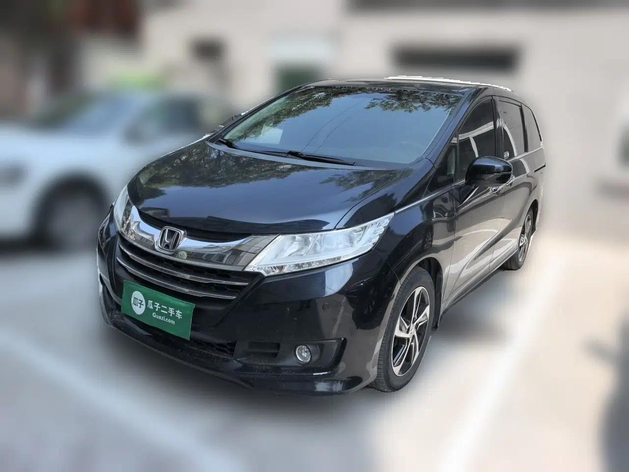 Honda Odyssey 2015 2.4L Smart Edition — миниатюра 1