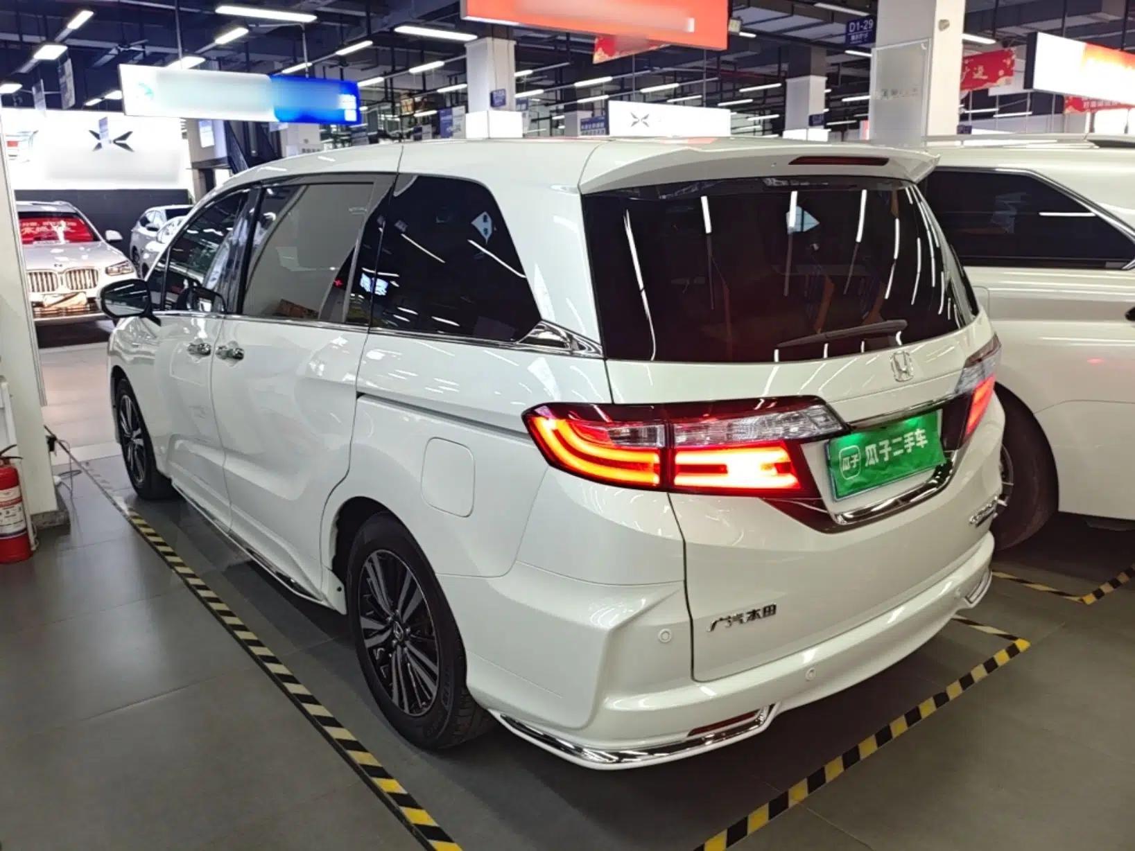Honda Odyssey 2019 2.0L Rui·Zhi Zhen Edition — миниатюра 4