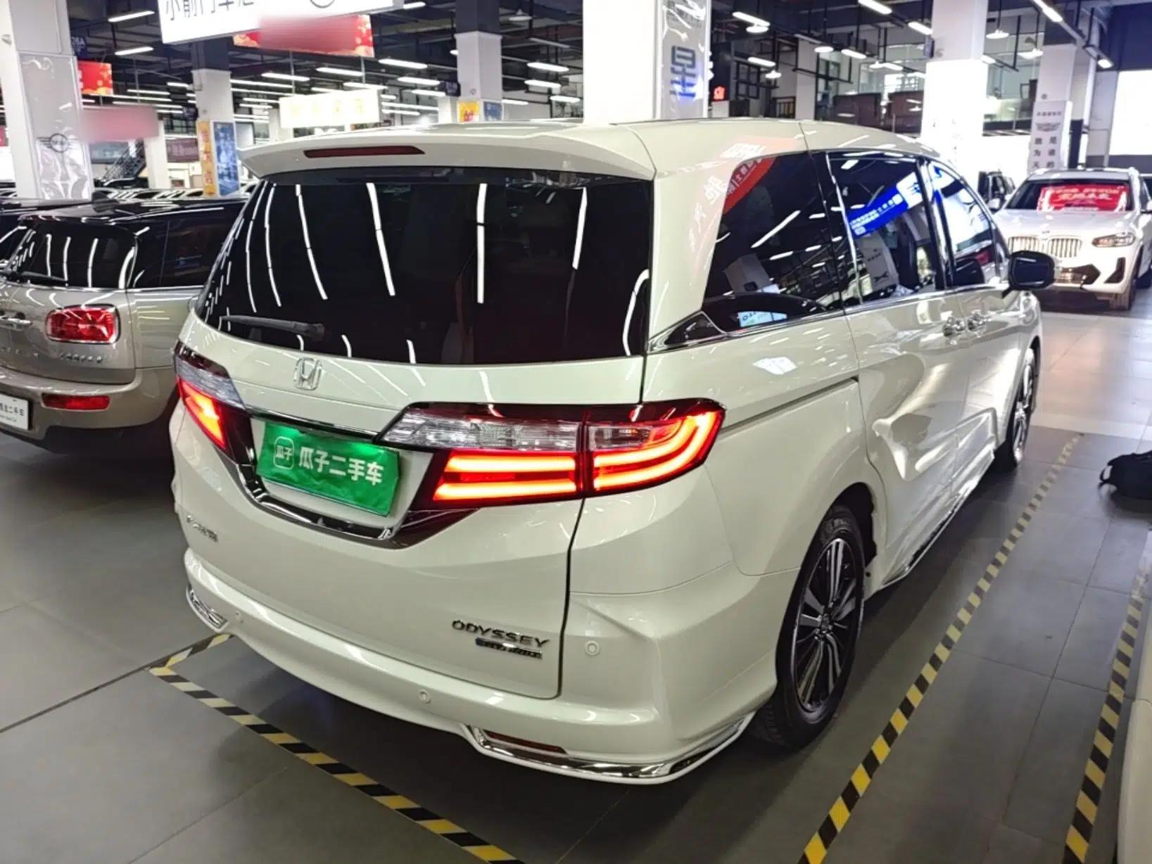 Honda Odyssey 2019 2.0L Rui·Zhi Zhen Edition — миниатюра 6