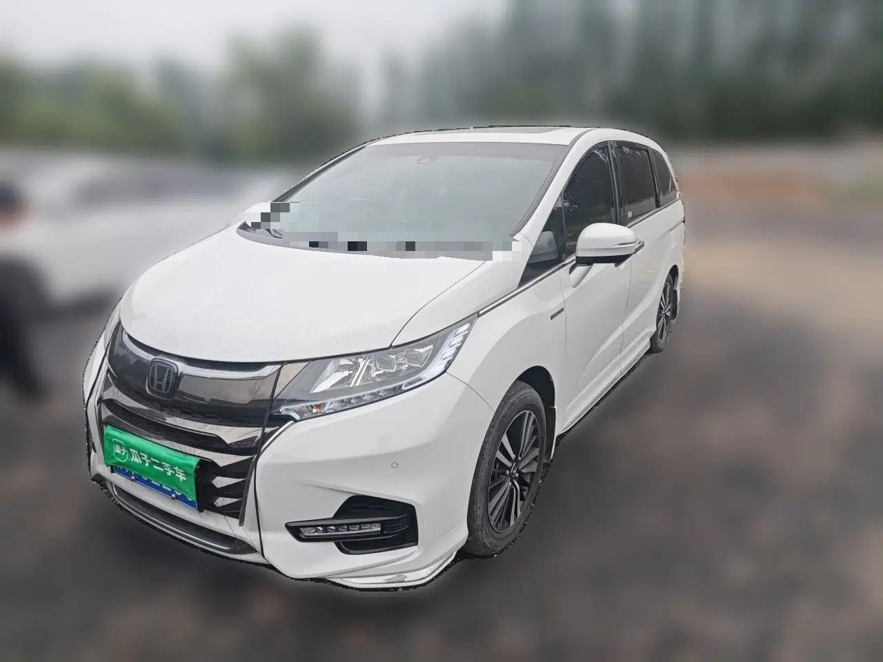 Honda Odyssey 2021 2.0L Rui·Luxury Edition — миниатюра 1