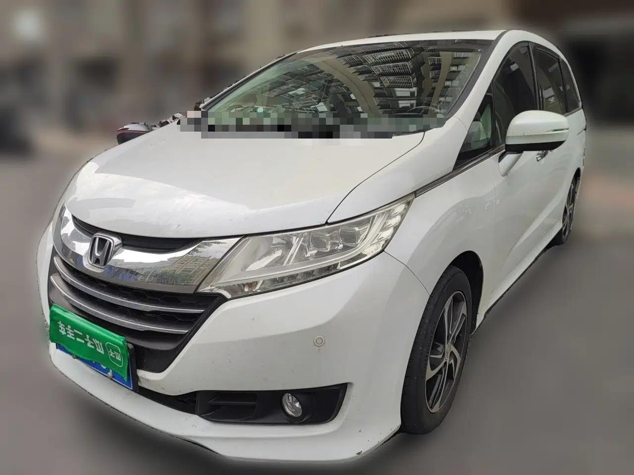 Honda Odyssey 2017 2.4L Smart Edition — миниатюра 1