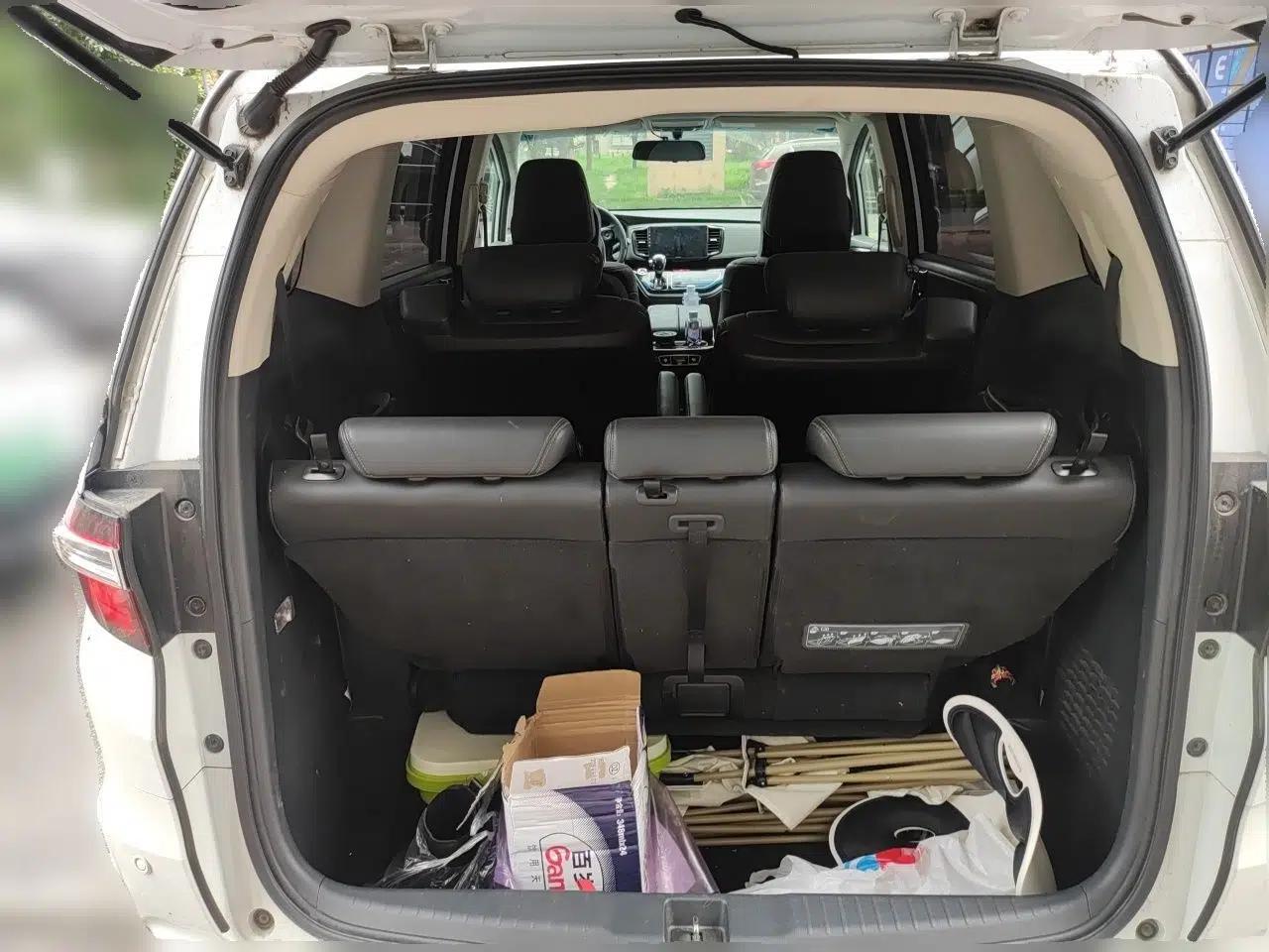 Honda Odyssey 2017 2.4L Smart Edition — миниатюра 19