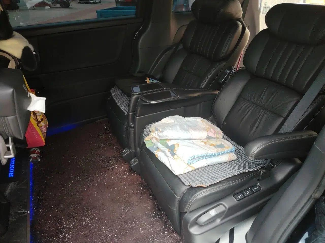Honda Odyssey 2024 2.0L eHEV Sharp – Supreme Edition — миниатюра 17