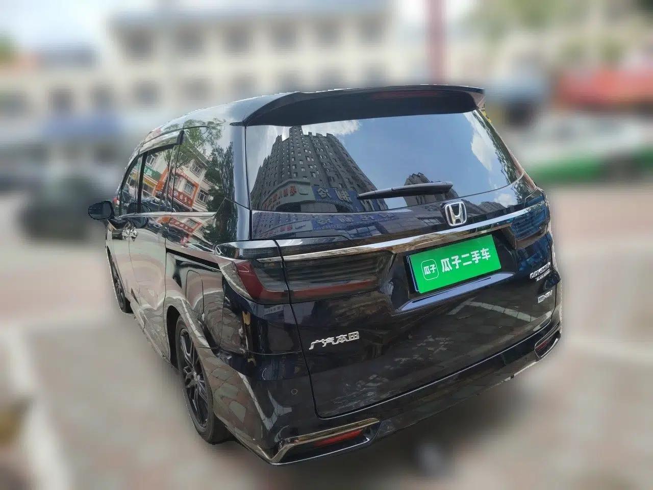 Honda Odyssey 2024 2.0L eHEV Sharp – Supreme Edition — миниатюра 4
