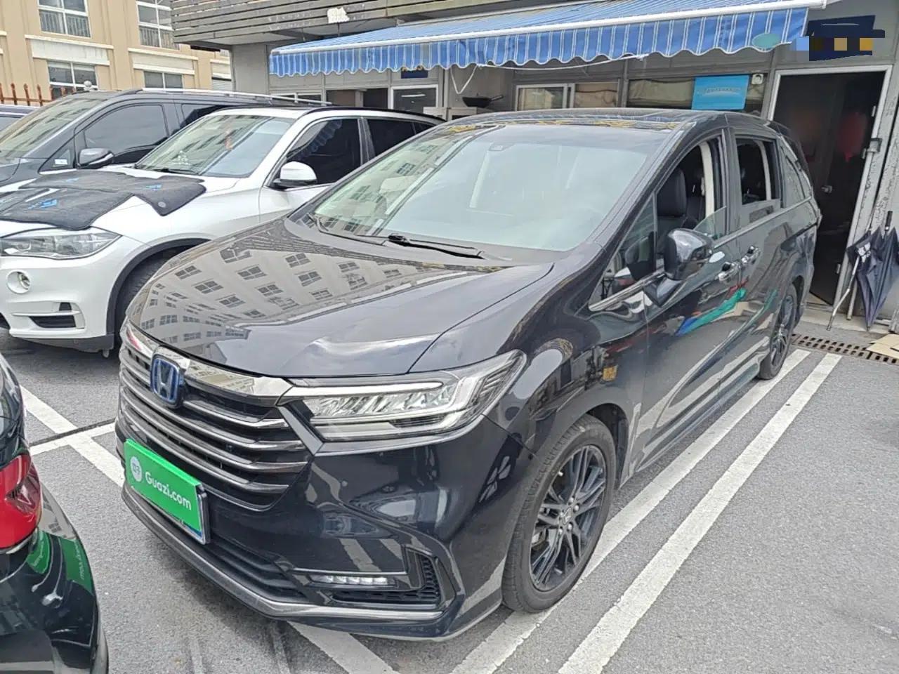 Honda Odyssey 2022 2.0L eHEV Sharp·Luxury Edition — миниатюра 1