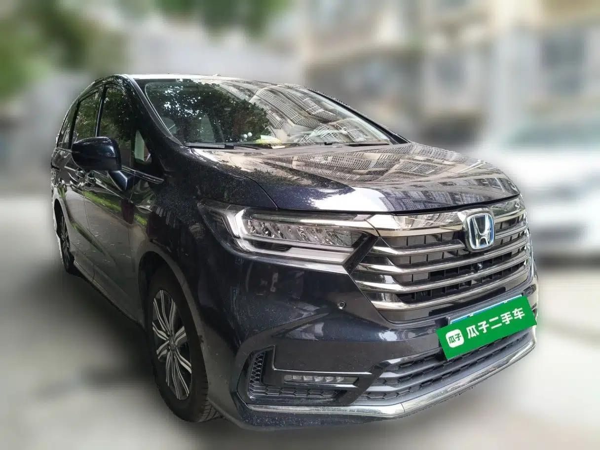 Honda Odyssey 2024 2.0L eHEV Sharp & Enjoy Edition — миниатюра 3