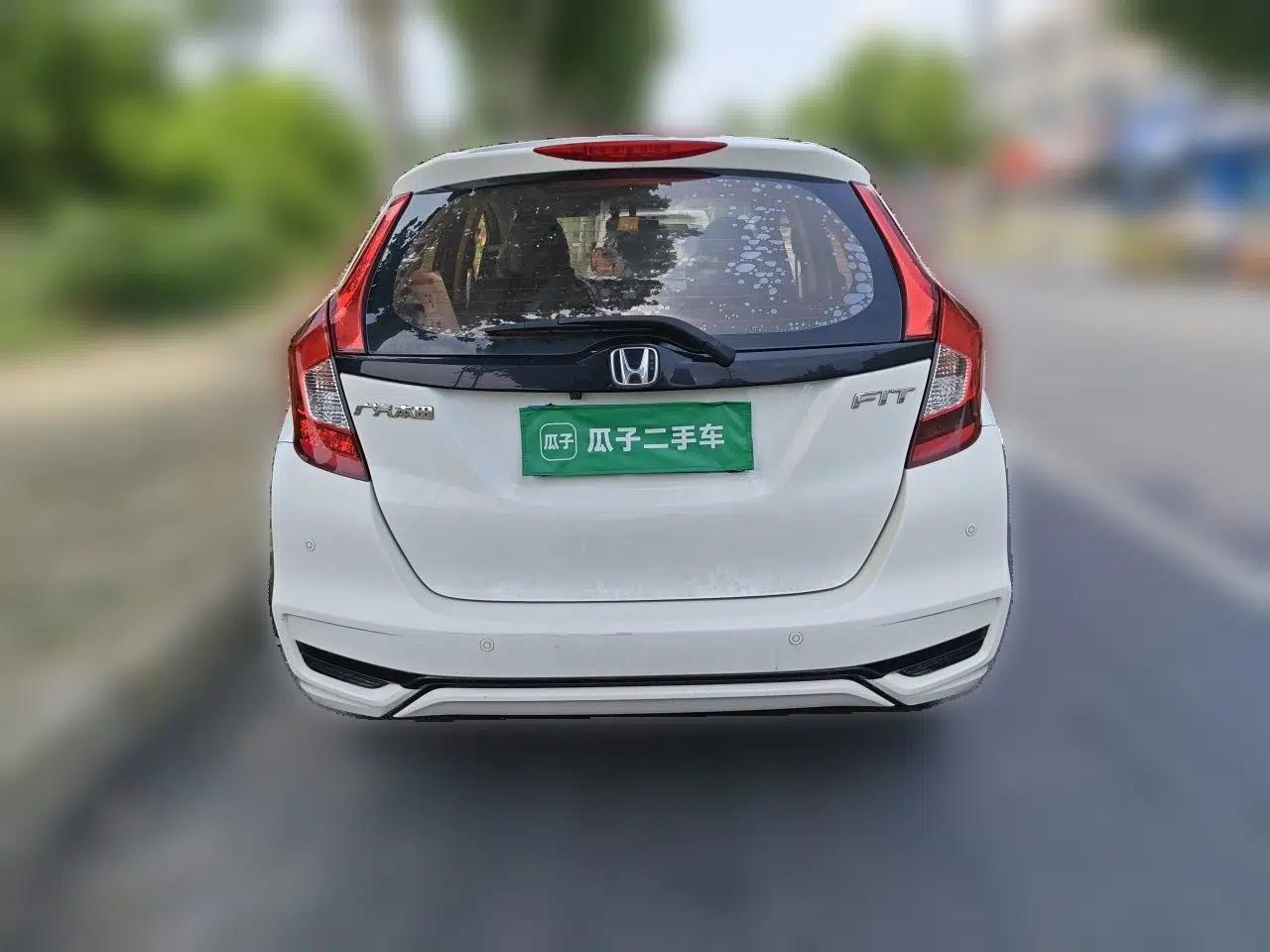 Honda Fit 2018 1.5L CVT Comfort Sunroof Version — миниатюра 5
