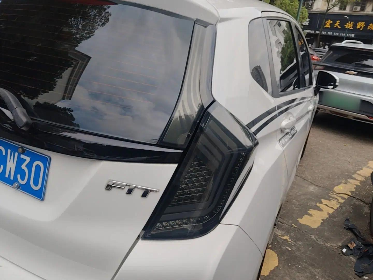 Honda Fit 2014 1.5L LX CVT Comfort Model — миниатюра 9
