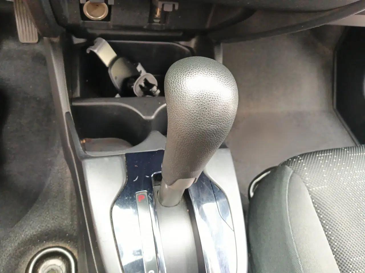 Honda Fit 2016 1.5L LXS CVT Comfort Sunroof Version — миниатюра 13