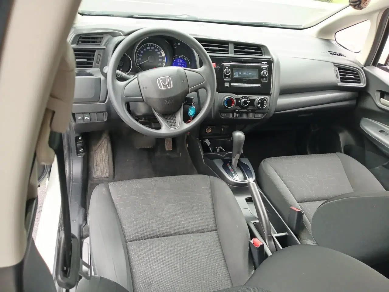 Honda Fit 2016 1.5L LXS CVT Comfort Sunroof Version — миниатюра 18