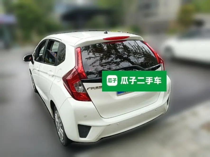 Honda Fit 2016 1.5L LXS CVT Comfort Sunroof Version — миниатюра 4