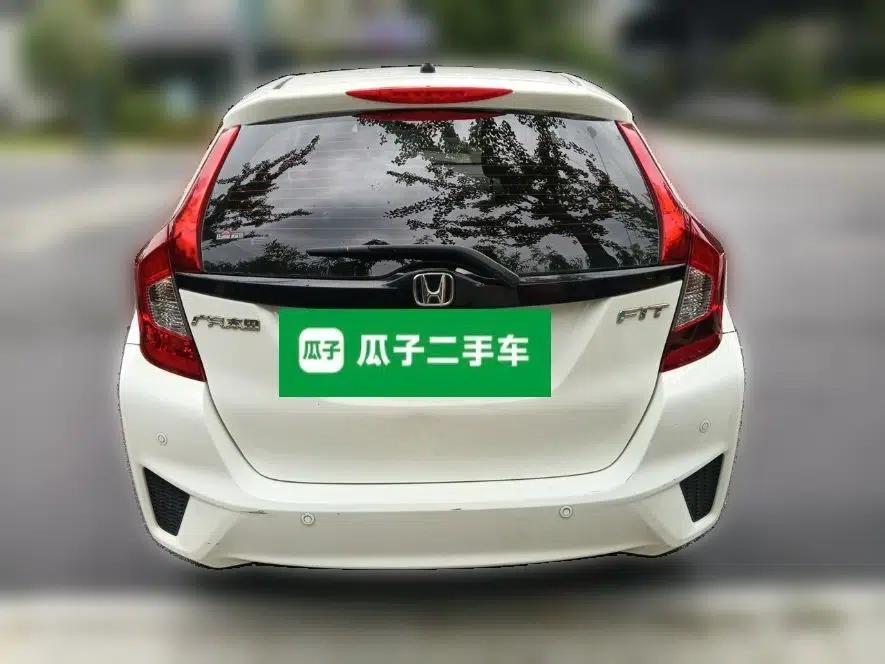Honda Fit 2016 1.5L LXS CVT Comfort Sunroof Version — миниатюра 5