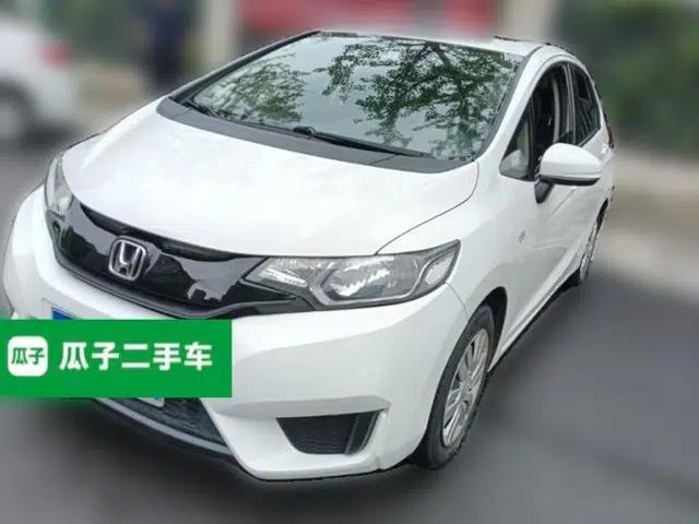 Honda Fit 2016 1.5L LXS CVT Comfort Sunroof Version